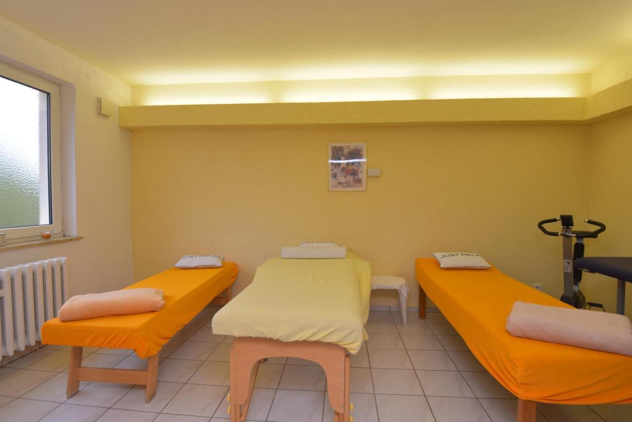 Elgersburg Hotel Am Wald -Garni- מראה חיצוני תמונה
