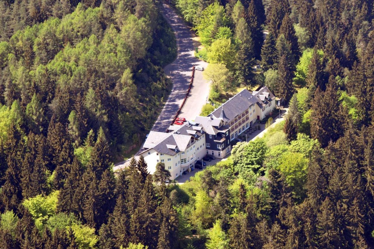 Elgersburg Hotel Am Wald -Garni- מראה חיצוני תמונה