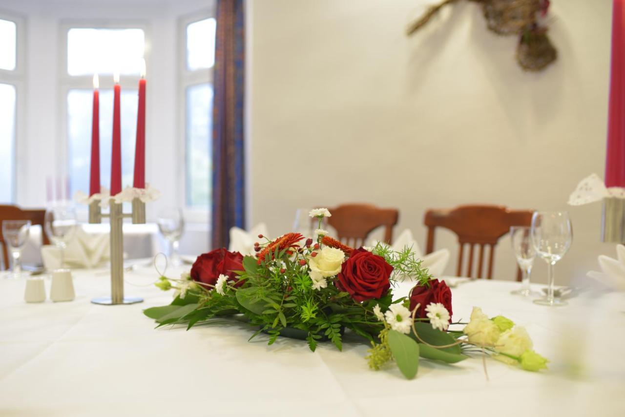 Elgersburg Hotel Am Wald -Garni- מראה חיצוני תמונה