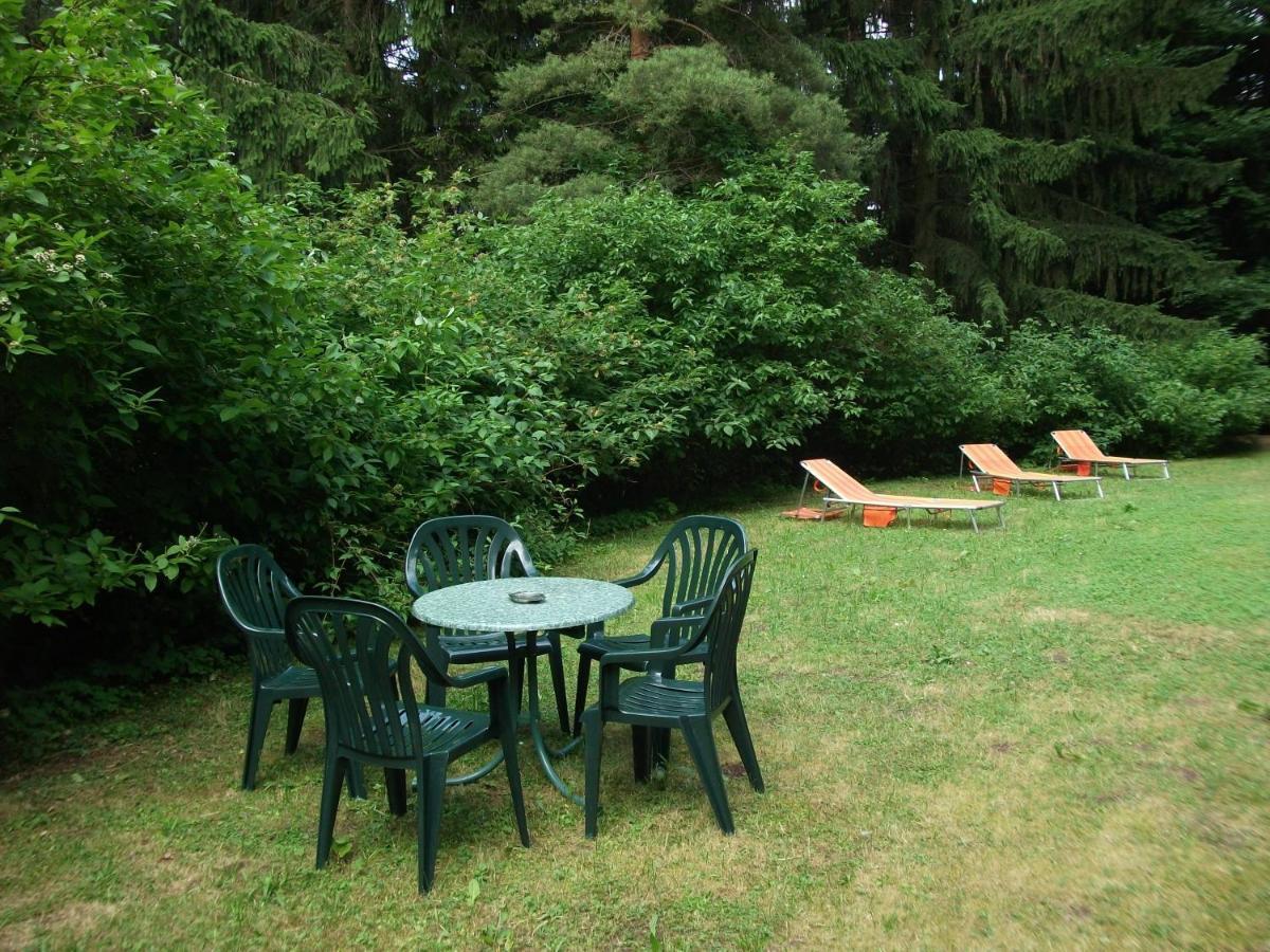Elgersburg Hotel Am Wald -Garni- מראה חיצוני תמונה